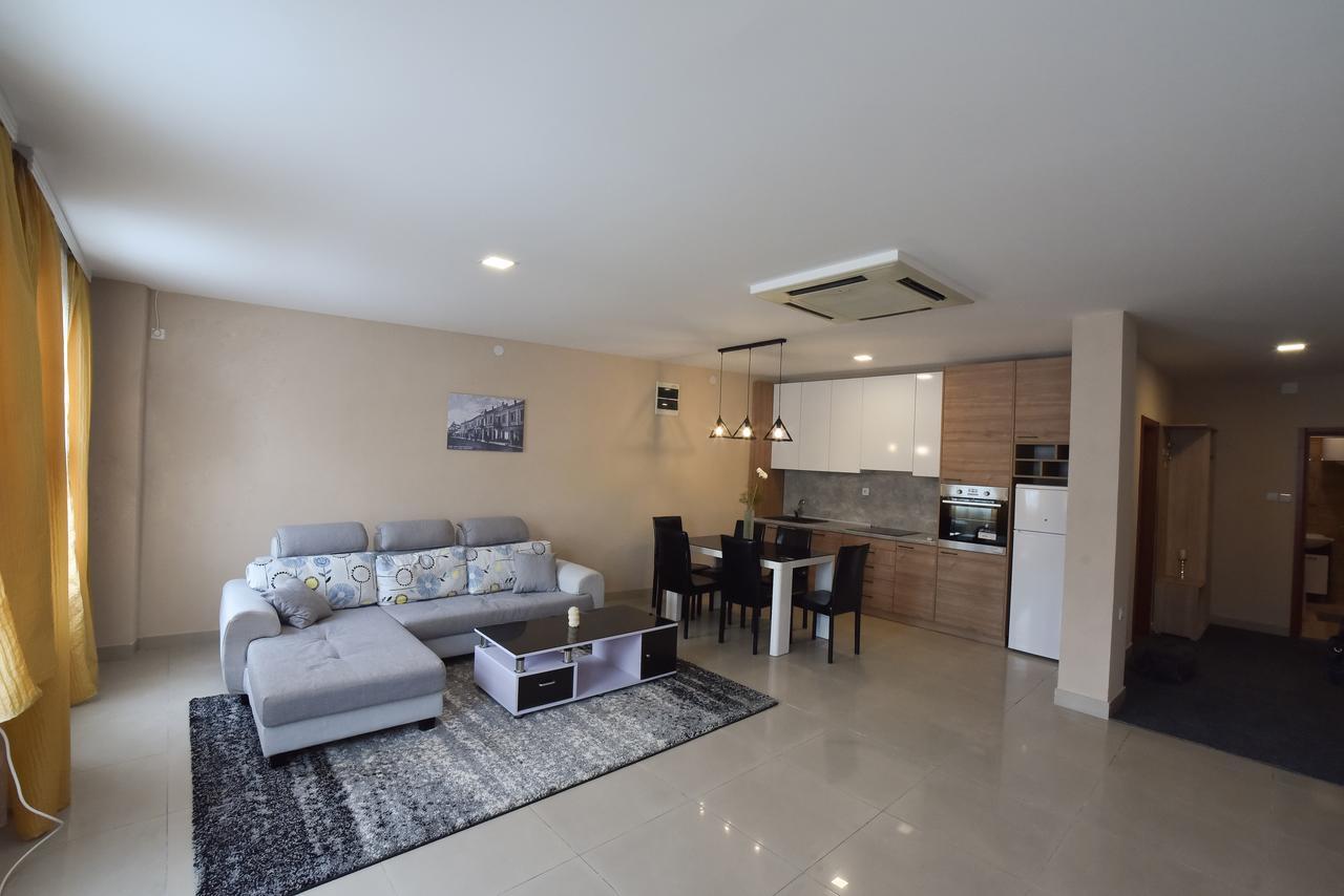 City Center Apartments بايرت المظهر الخارجي الصورة