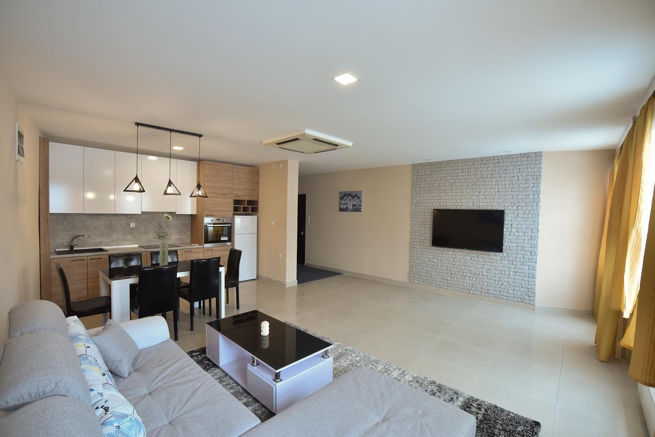 City Center Apartments بايرت المظهر الخارجي الصورة