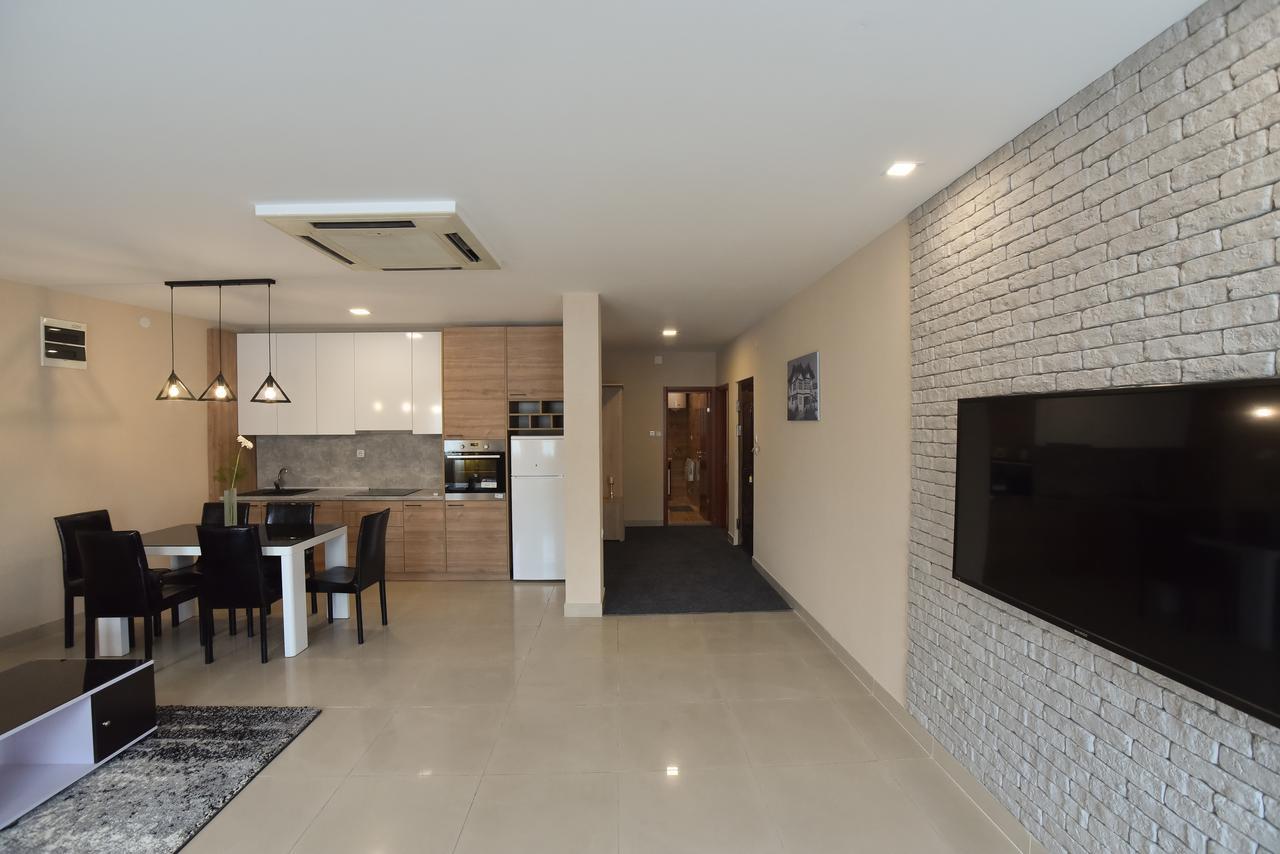 City Center Apartments بايرت المظهر الخارجي الصورة