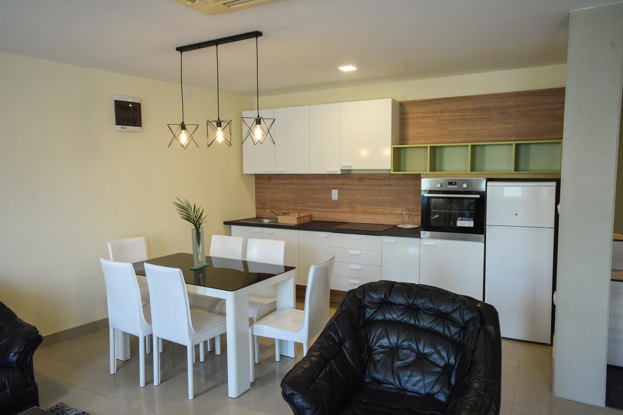 City Center Apartments بايرت المظهر الخارجي الصورة