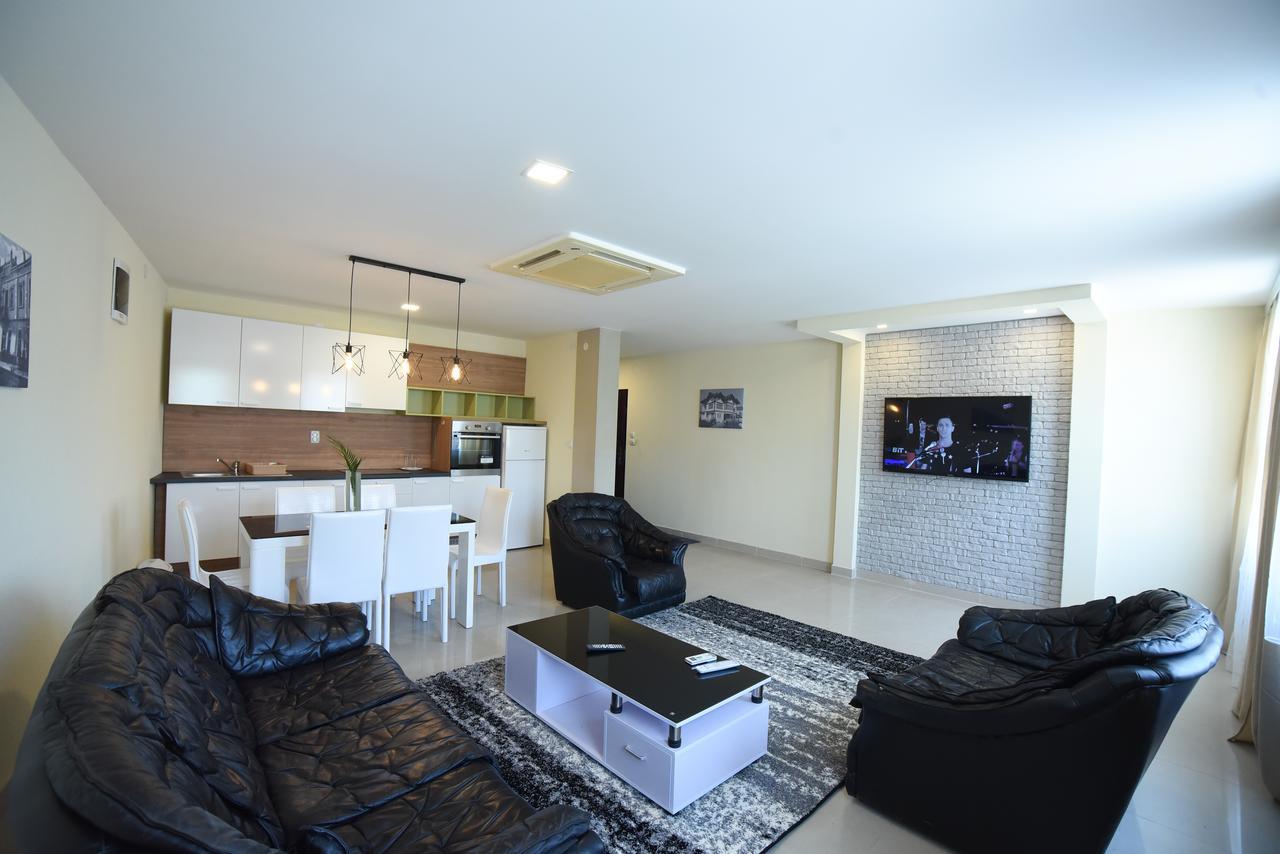 City Center Apartments بايرت المظهر الخارجي الصورة