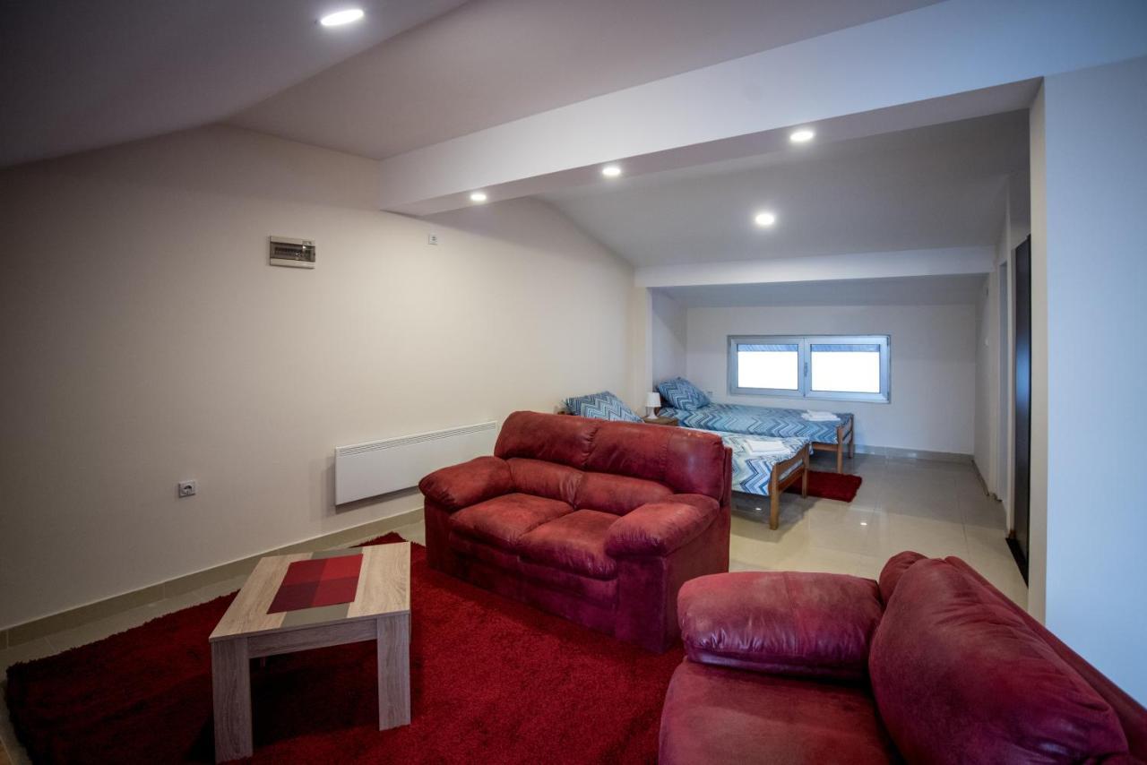 City Center Apartments بايرت المظهر الخارجي الصورة