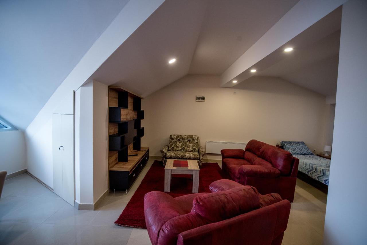 City Center Apartments بايرت المظهر الخارجي الصورة